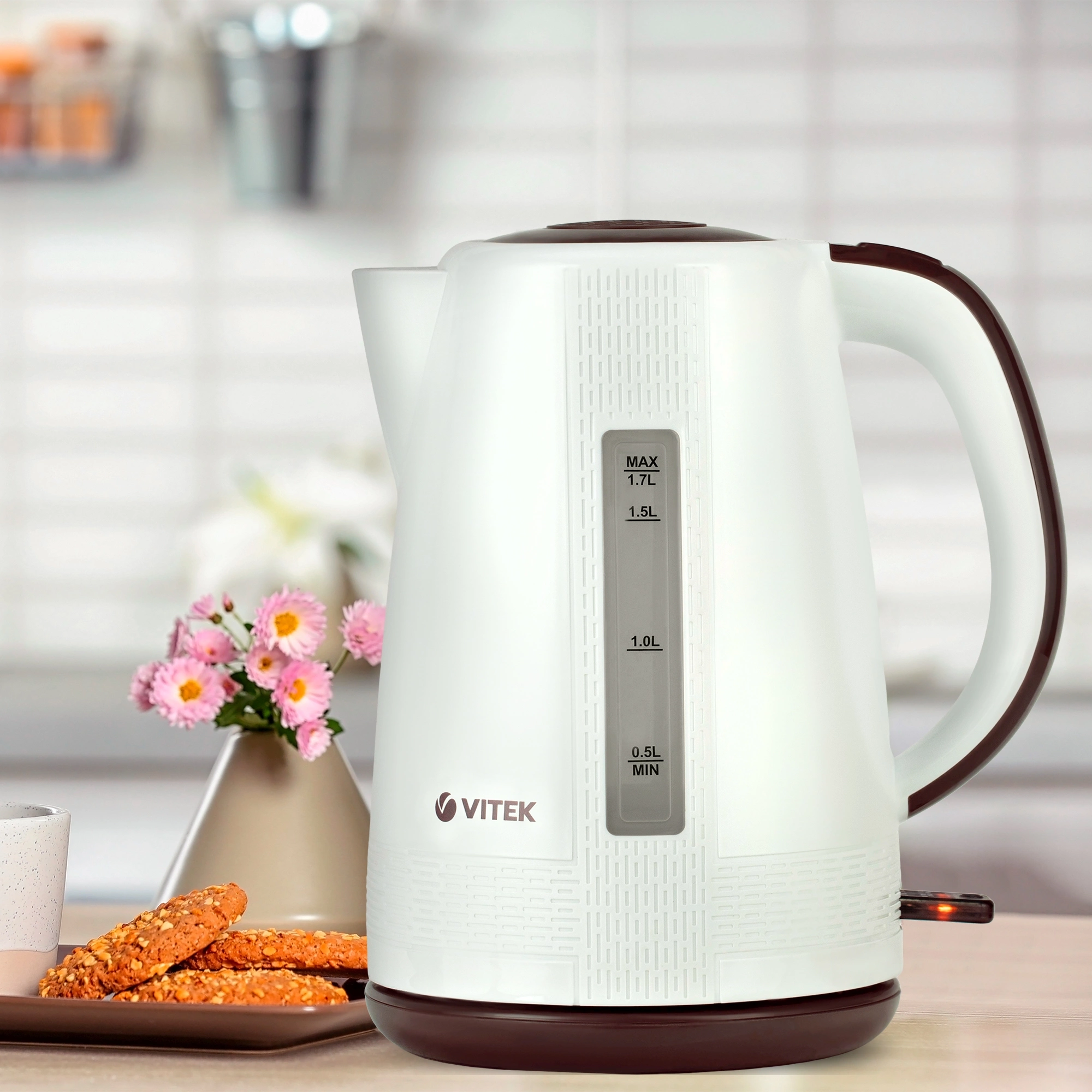 Чайник электрический Vitek VT-7055 1.7л. 2150Вт белый корпус: пластик