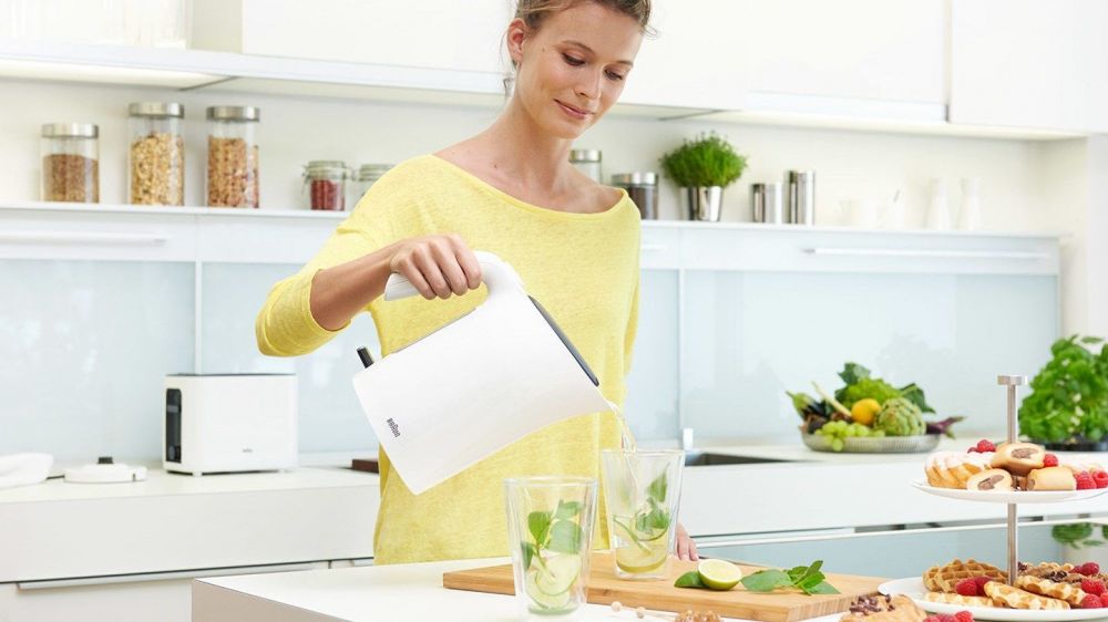 Чайник электрический Braun WK3100 1.7л. 2200Вт белый корпус: пластик (0X21010008)